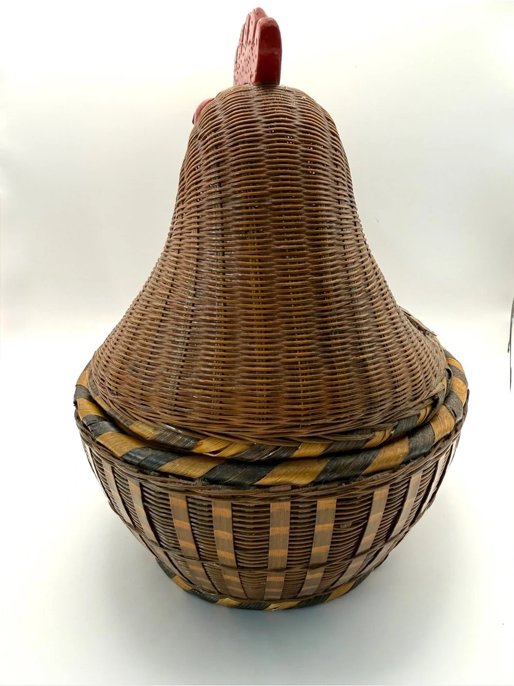 Vintage Chicken Hen Wicker Rattan Basket Farmhouse Country Rustic